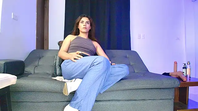 Snapshot of MissPrestige chatting on April 2026 07:59:02 AM MissPrestige online show from April 2026 07:59:02 AM