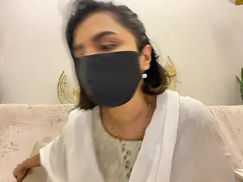 MaYaa  11 online show from February 2025 12:23:02 PM