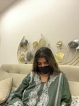 Snapshot of MaYaa__11 chatting on April 2026 07:29:01 AM MaYaa 11 online show from April 2026 07:29:01 AM