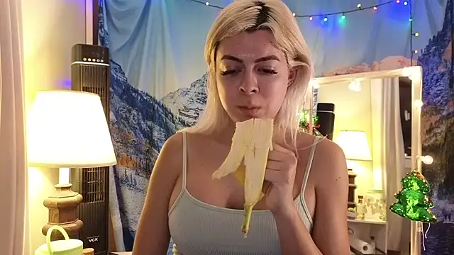 cunty tranny lydia online show from December 2024 03:37:01 AM