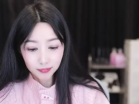 Nuyoah-77 online show from November 2025 04:22:01 PM