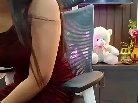 Snapshot of GoldnessAishu chatting on March 2025 05:15:02 PM GoldnessAishu online show from March 2025 05:15:02 PM