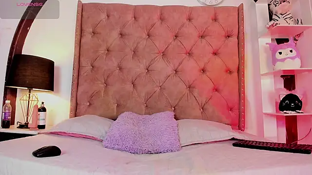 LadyAvalon online show from February 2025 07:44:02 PM