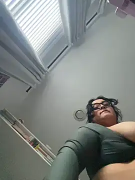 Snapshot of girlygirl1313 chatting on February 2025 10:26:02 PM girlygirl1313 online show from February 2025 10:26:02 PM