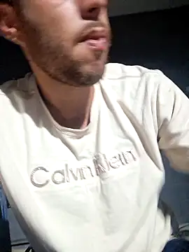 Snapshot of angelobbvvvbuv chatting on November 2025 03:27:01 AM angelobbvvvbuv online show from November 2025 03:27:01 AM