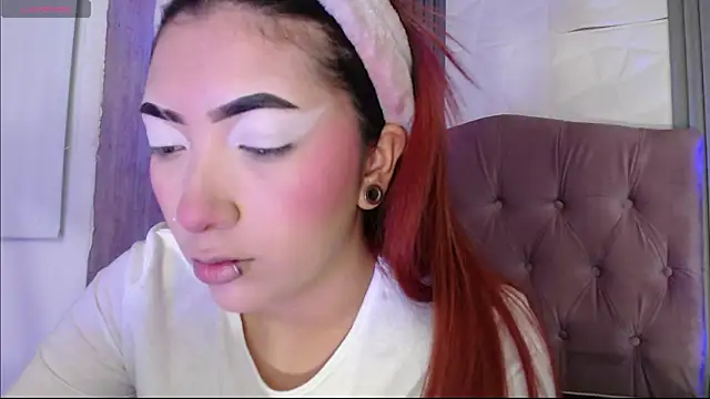 Mia Rinn online show from November 2025 02:54:01 PM