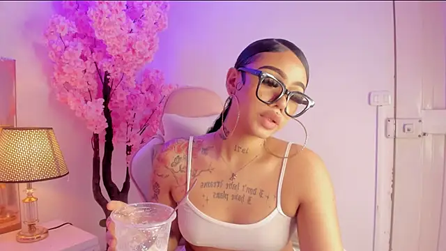 Mia Jansen online show from February 2025 01:40:01 AM