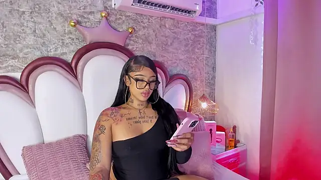 Snapshot of Mia_Jansen chatting on March 2026 01:23:02 PM Mia Jansen online show from March 2026 01:23:02 PM