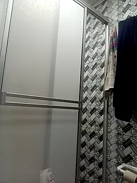 Lesly 10- online show from November 2025 03:01:02 PM