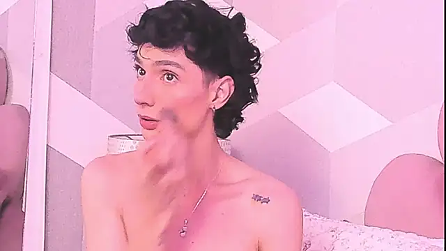 KylieMonnett online show from July 2026 04:37:01 AM