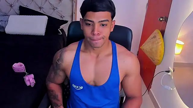 Snapshot of Andrew_wolf7 chatting on March 2026 09:52:02 PM Andrew wolf7 online show from March 2026 09:52:02 PM