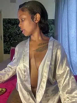 InkLady444 online show from January 2025 04:55:01 AM