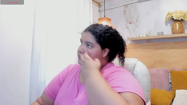 Miley Collins online show from October 2025 08:31:01 PM