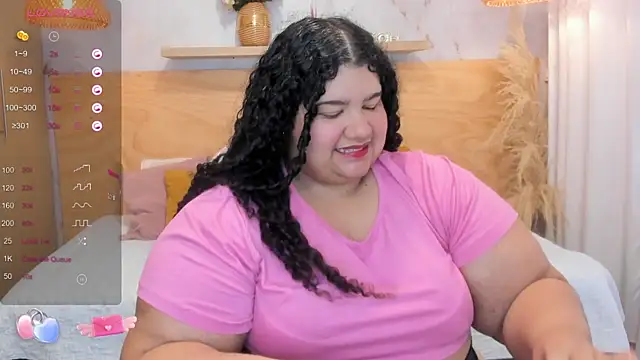 Miley Collins online show from November 2025 12:48:02 PM