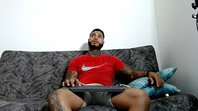 Exotic tatto27121 online show from December 2024 12:18:01 AM