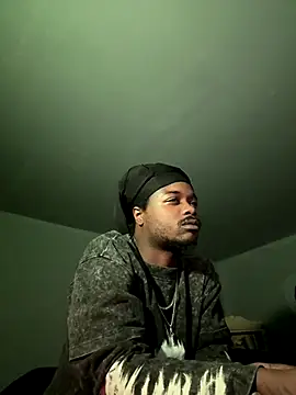 SluttyLyfe4L online show from December 2025 04:17:01 AM