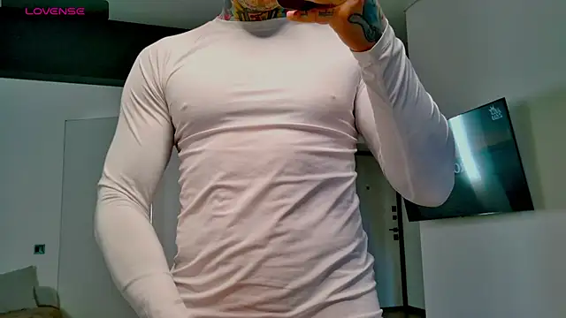 Snapshot of white_King9999 chatting on March 2026 11:43:01 AM white King9999 online show from March 2026 11:43:01 AM