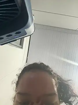 Snapshot of kathott chatting on January 2025 01:30:01 AM kathott online show from January 2025 01:30:01 AM