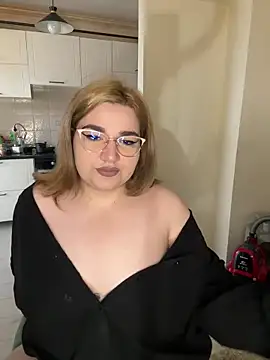 Leya  Droit online show from March 2025 07:18:01 AM