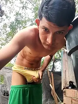 Valentinacuc online show from February 2026 11:39:01 AM