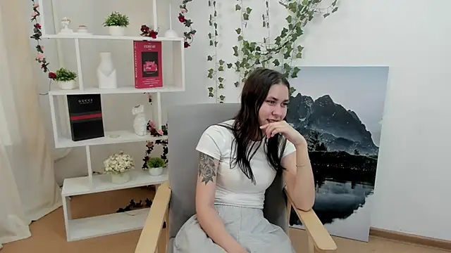MaidaDwinell online show from May 2026 05:26:02 AM