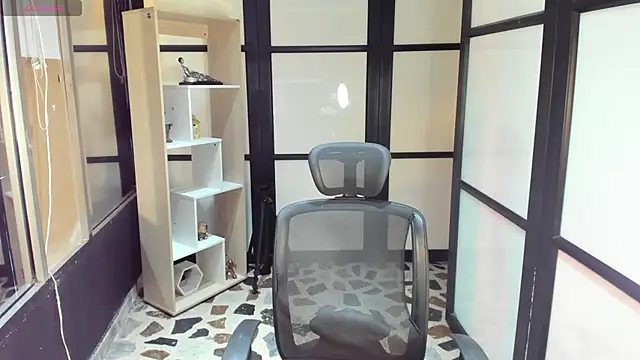 EmySilver online show from February 2025 09:53:02 PM