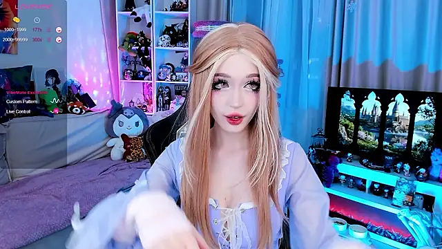 Snapshot of _Sparkland_ chatting on March 2026 07:06:02 PM Sparkland online show from March 2026 07:06:02 PM