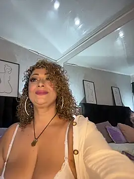 Snapshot of Katti_Barrera chatting on March 2026 07:42:02 PM Katti Barrera online show from March 2026 07:42:02 PM