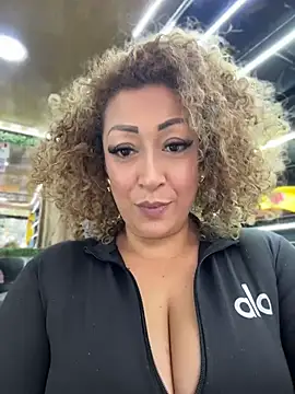 Snapshot of Katti_Barrera chatting on June 2026 07:51:02 PM Katti Barrera online show from June 2026 07:51:02 PM