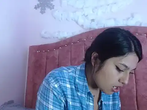 SarahStones online show from January 2025 09:21:02 AM