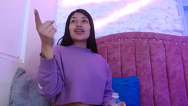 SarahStones online show from January 2025 02:48:01 AM