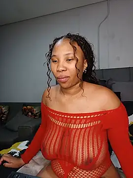 Snapshot of DrippinCaramelCutie chatting on July 2026 09:29:01 PM DrippinCaramelCutie online show from July 2026 09:29:01 PM
