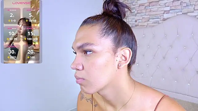 Snapshot of Sara-Smith- chatting on April 2026 12:31:01 PM Sara-Smith- online show from April 2026 12:31:01 PM