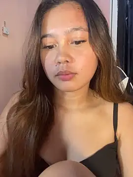 Snapshot of ursweet_babygirl chatting on March 2026 04:12:02 PM ursweet babygirl online show from March 2026 04:12:02 PM
