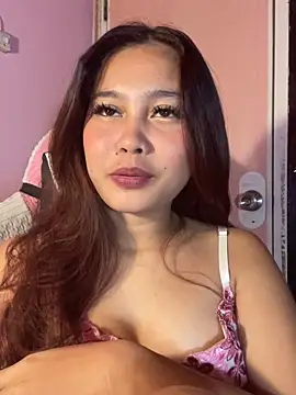 Snapshot of ursweet_babygirl chatting on April 2026 05:17:01 PM ursweet babygirl online show from April 2026 05:17:01 PM