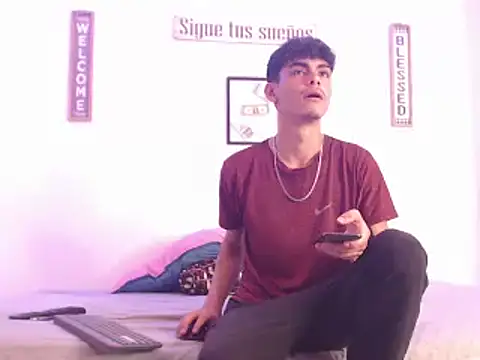 harrytomson 1 online show from December 2024 05:42:01 AM