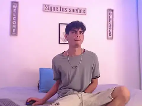 harrytomson 1 online show from December 2024 06:35:01 AM