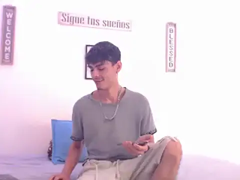 harrytomson 1 online show from December 2024 07:00:02 PM