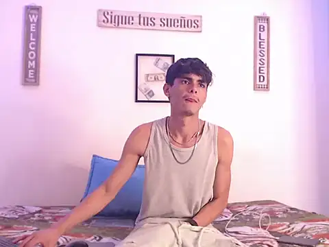 harrytomson 1 online show from January 2025 10:06:02 AM