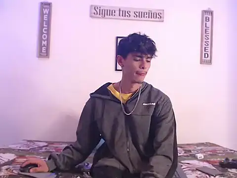 harrytomson 1 online show from January 2025 04:21:01 AM