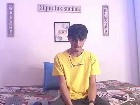 harrytomson 1 online show from January 2025 04:30:02 AM