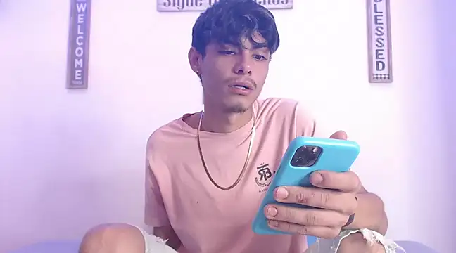 harrytomson 1 online show from February 2025 11:36:01 PM