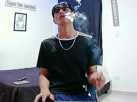 harrytomson 1 online show from December 2025 10:31:02 AM