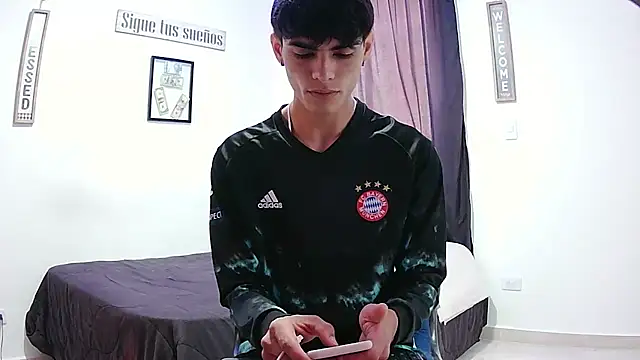 harrytomson 1 online show from December 2025 04:23:02 PM