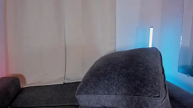 zoe roux21 online show from March 2025 01:25:02 AM