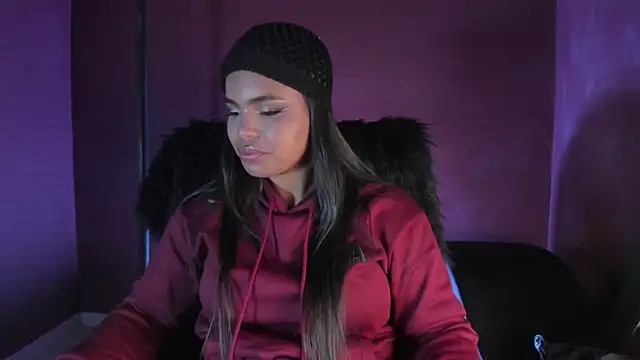 zoe roux21 online show from December 2025 03:01:02 AM