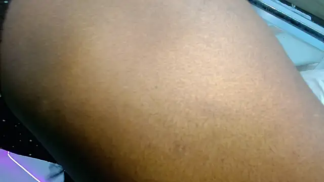 Snapshot of vahileht_smith chatting on January 2025 08:41:02 AM vahileht smith online show from January 2025 08:41:02 AM