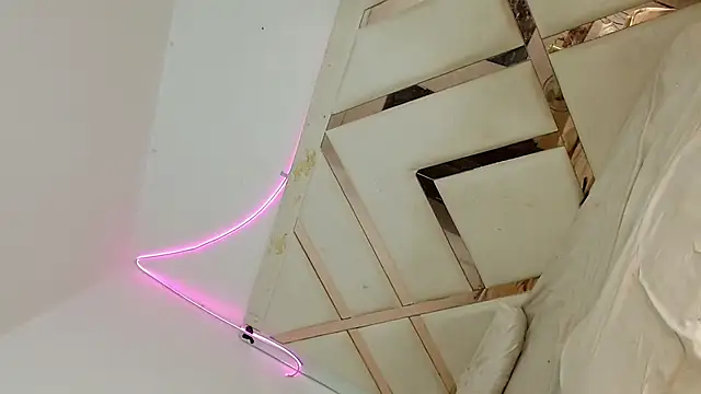 Snapshot of vahileht_smith chatting on February 2025 07:54:02 AM vahileht smith online show from February 2025 07:54:02 AM