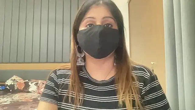 Snapshot of sassypooja chatting on April 2026 05:14:02 PM sassypooja online show from April 2026 05:14:02 PM