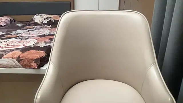 Snapshot of sassypooja chatting on April 2026 05:23:01 AM sassypooja online show from April 2026 05:23:01 AM